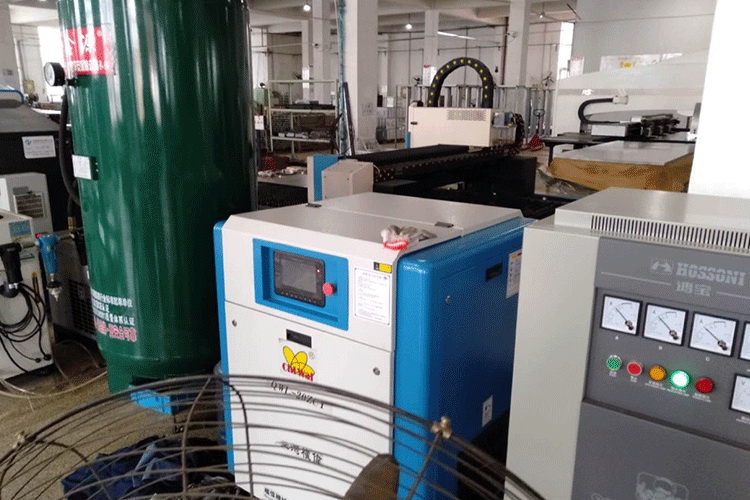 無油壓縮機配件作用以及使用壽數(shù) 權(quán)偉機械集團(tuán)